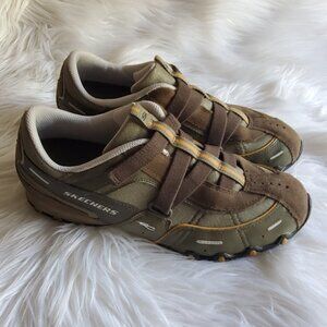 Skechers Olive Women's Strap & Loop Biker Flat Sneaker  SZ 8.5